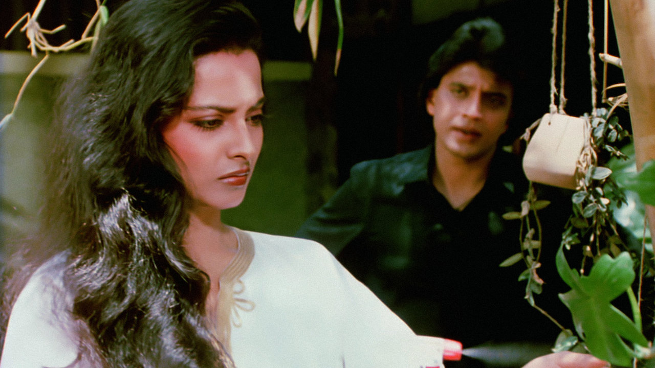 ajab-jankari-bollywood-Mithun-Chakraborty-Picked-Rekhas-Shopping-Bags-While-He-Was-A-Struggling-Actor-अभिनेत्री रेखा ajab-jankari-bollywood-Mithun-Chakraborty-Picked-Rekhas-Shopping-Bags-While-He-Was-A-Struggling-Actor-अभिनेत्री रेखा